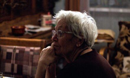 El programa ‘Mayores conectados’ ha formado a más de 1.000 mayores en tecnología en talleres gratuitos