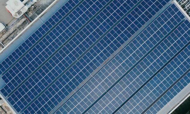 La industria fotovoltaica en España podría alcanzar los 65 gigavatios en 2030, un 66% más de lo previsto