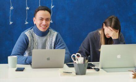 Apostar pr el humor en el entorno laboral relativiza los problemas y disminuye los niveles de estrés