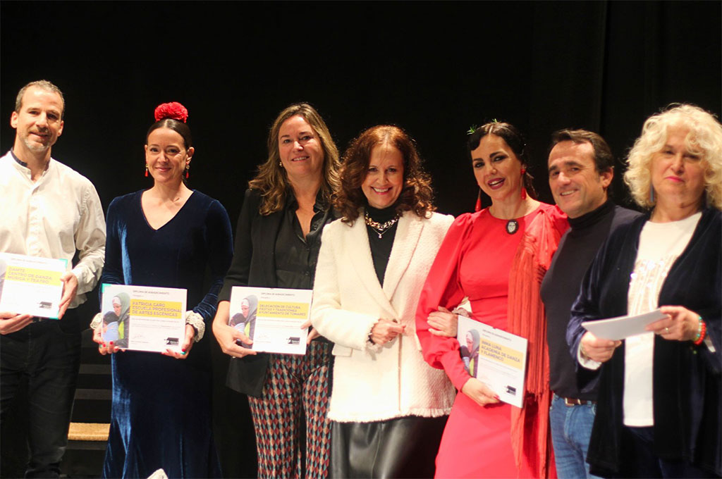  Pedro Silva, Patricia Caro, Magdalena Ybarra, Mª Antonia Jiménez, Inma Luna, Alfredo Martínez y Gemma de Andrés. Foto cortesía de Tierra de Hombres