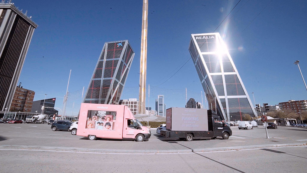 Miniland: muñecos inclusivos para un mundo diverso