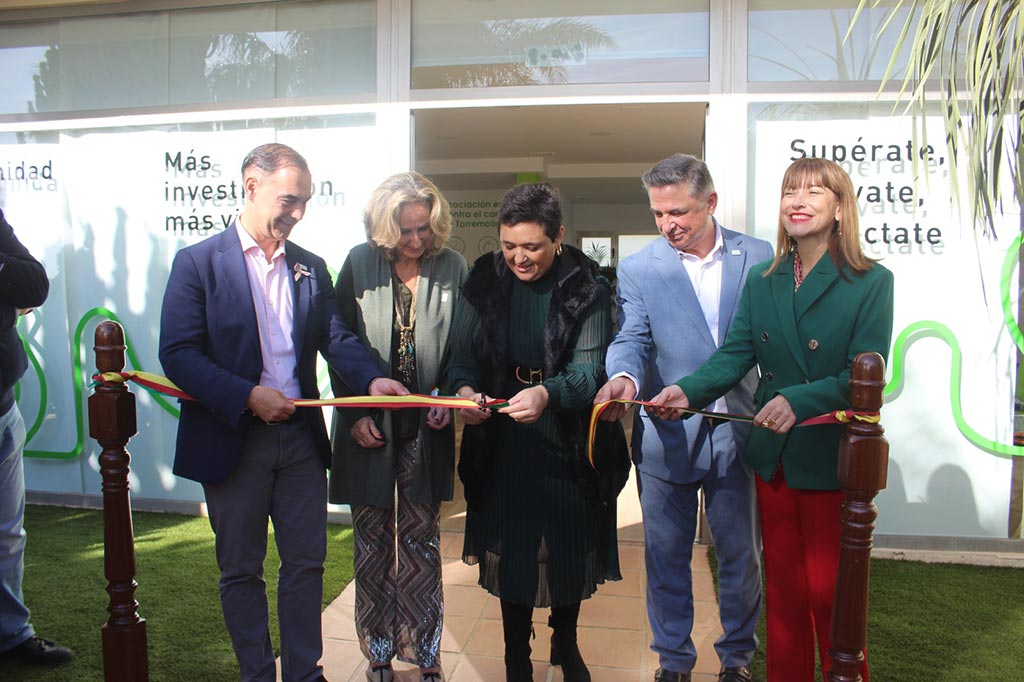 La Asociación Española Contra el Cáncer inaugura nueva sede en Torremolinos