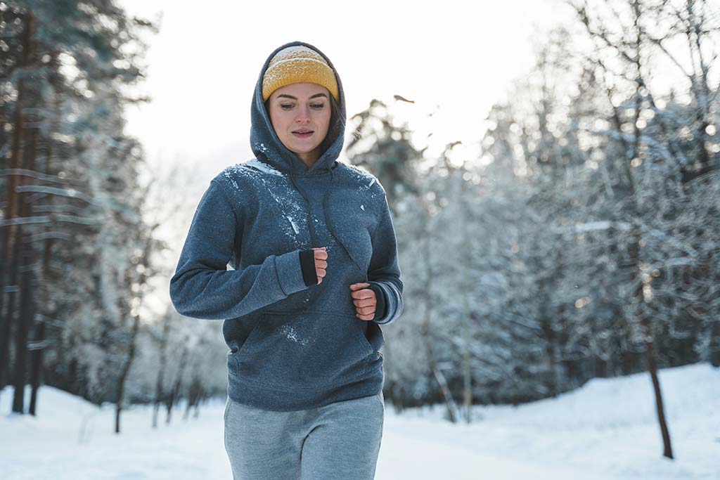 Realizar actividad física en invierno tiene un impacto positivo en la salud