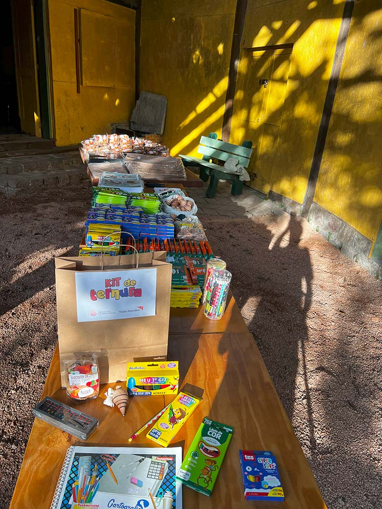 World Vision distribuirá 15.000 kits de ternura, diseñados para restaurar el bienestar emocional durante estos tiempos turbulentos