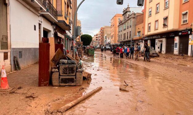 Médicos del Mundo refuerza su intervención en Valencia tras la DANA