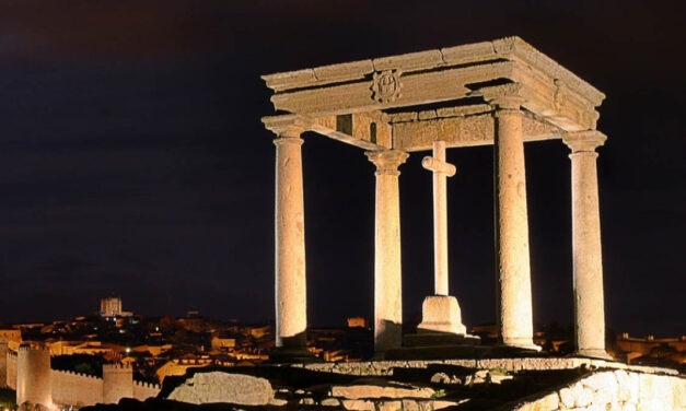 El hijo de Zeus y la hija de Ávila