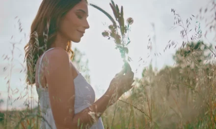 ¿Y si la carencia fuera una frecuencia con la que puedes elegir no sintonizar?