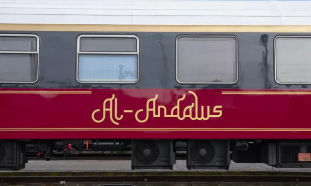 El Tren Al Ándalus inicia este domingo su primera ruta entre Sevilla y Madrid