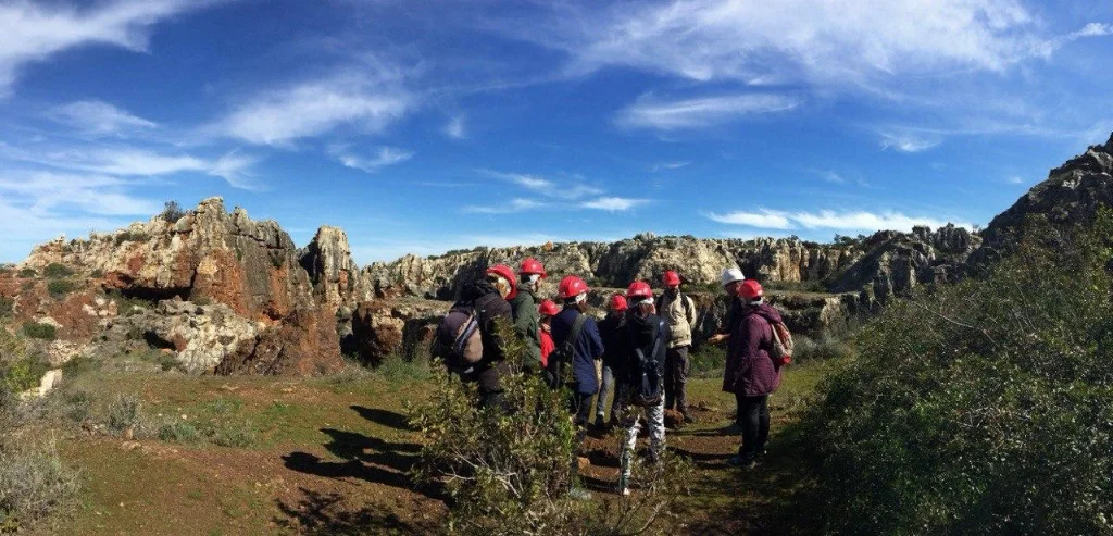 Actividad formativa en un entorno natural | Foto de Miteco