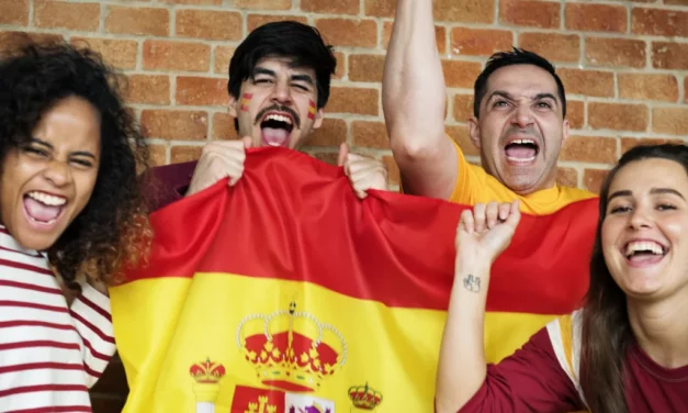 Final del mundial de fútbol. El partido que se jugó en las gradas